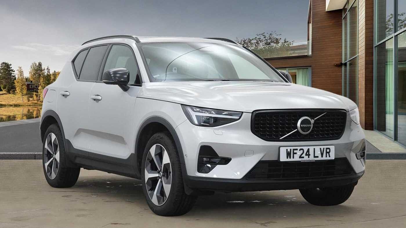 Main listing image - Volvo XC40