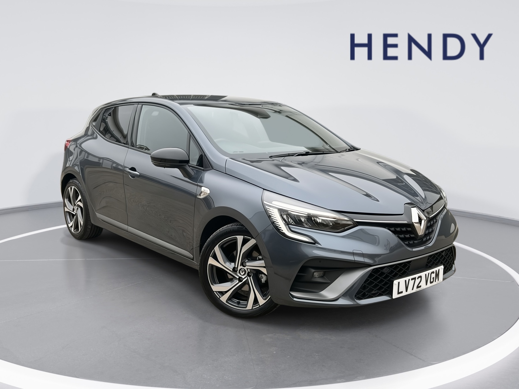 Main listing image - Renault Clio