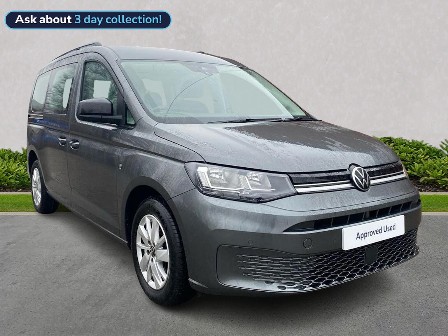 Main listing image - Volkswagen Caddy Maxi Life
