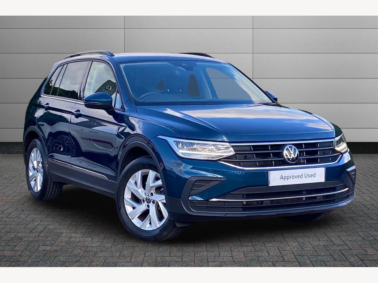 Main listing image - Volkswagen Tiguan
