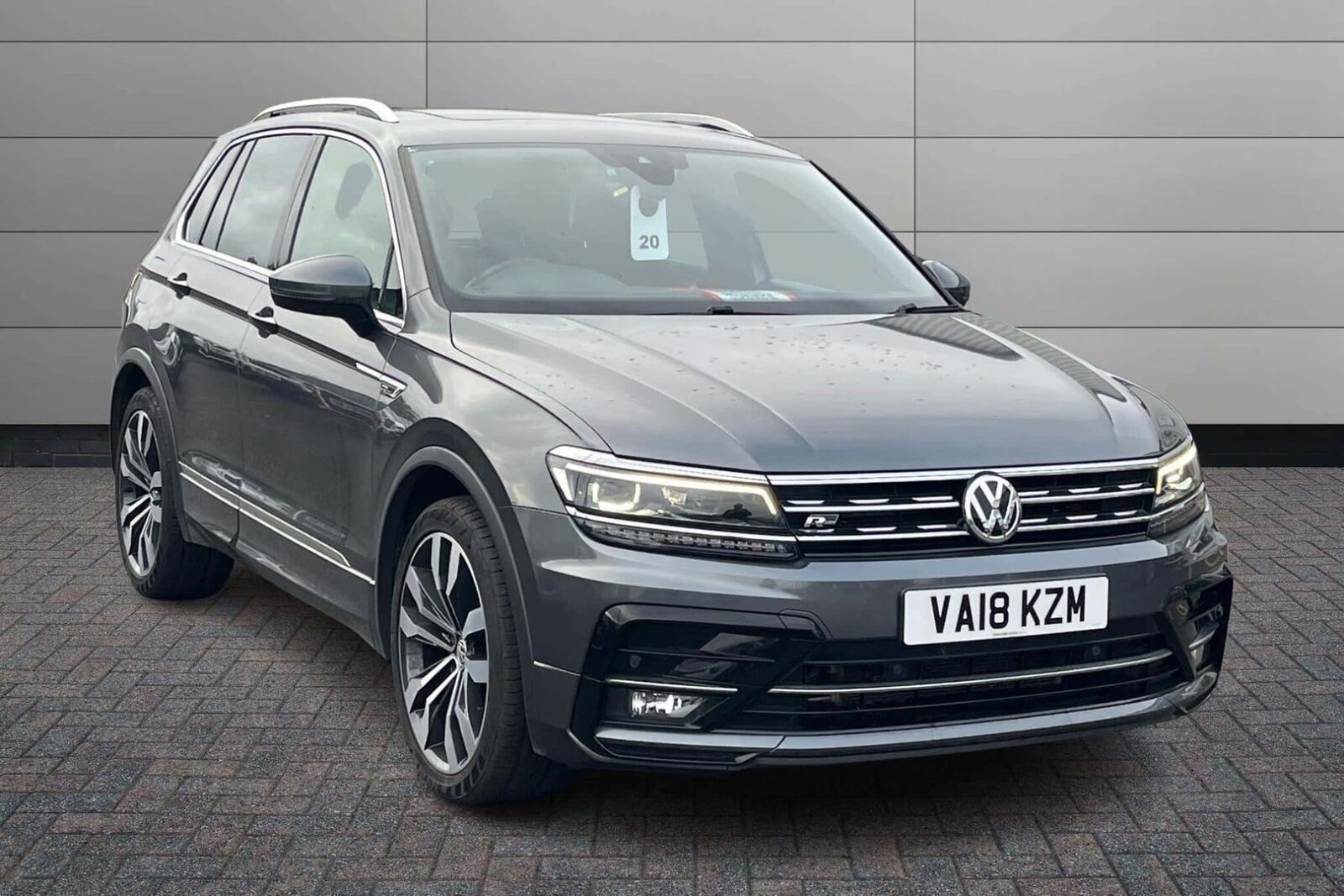 Main listing image - Volkswagen Tiguan