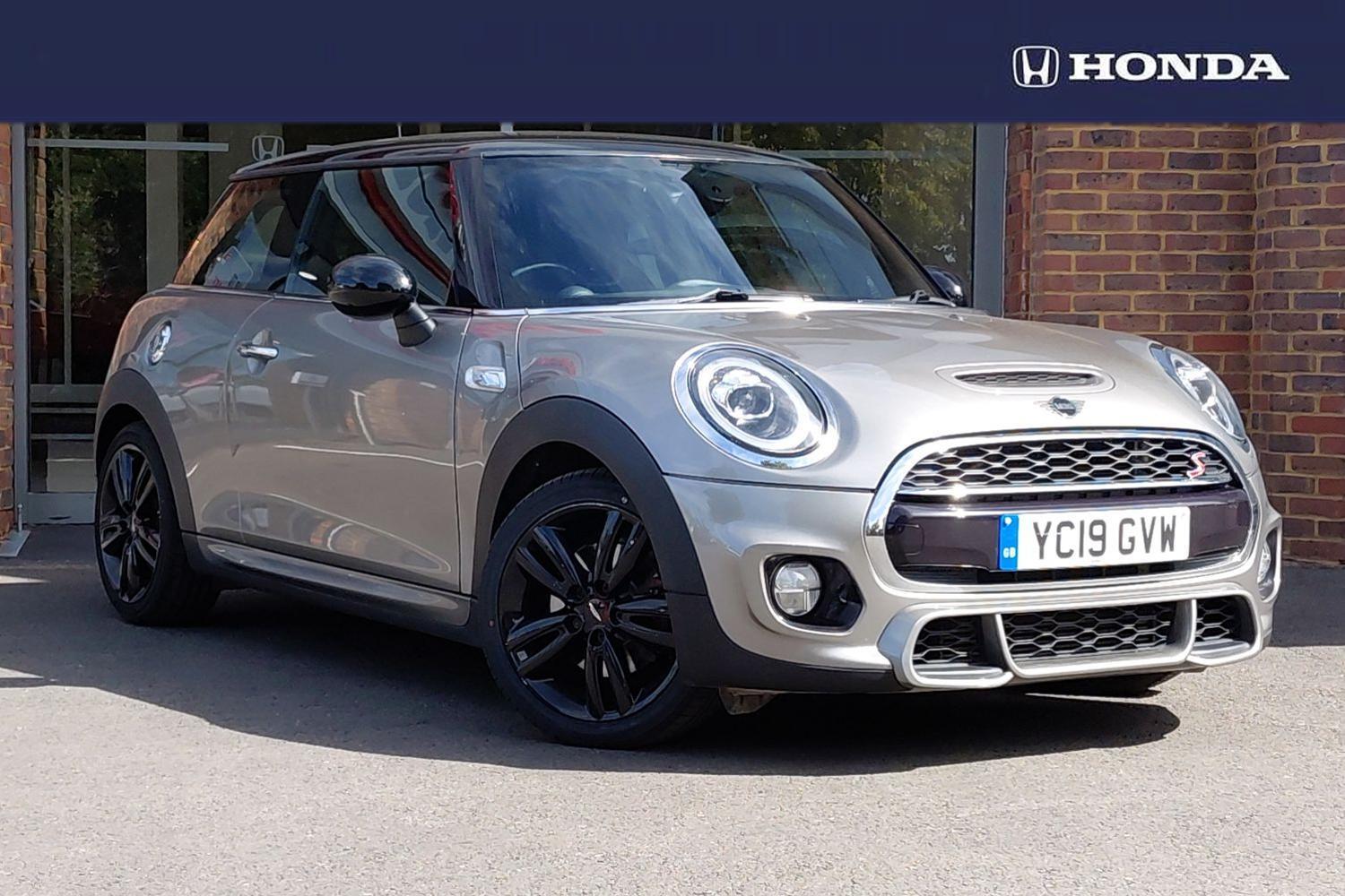 Main listing image - MINI Hatchback