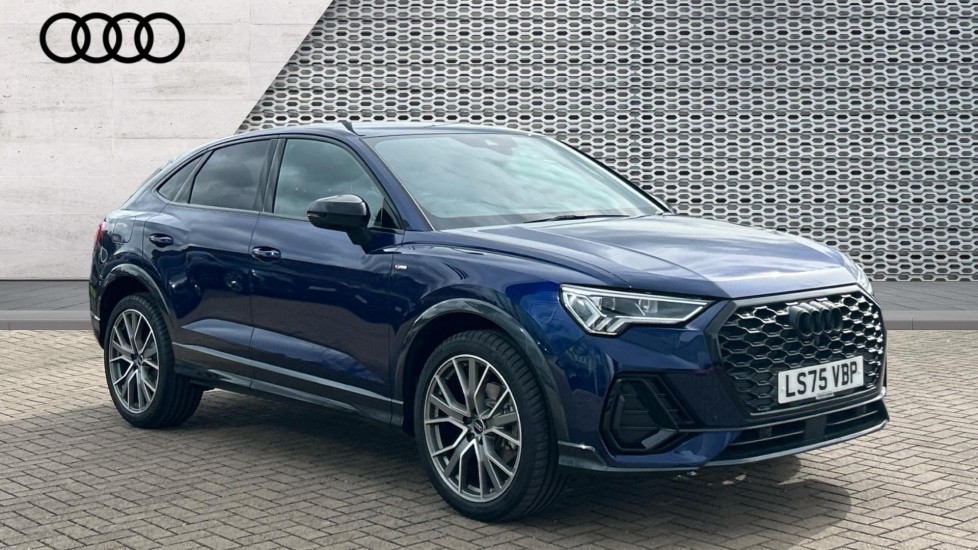 Main listing image - Audi Q3