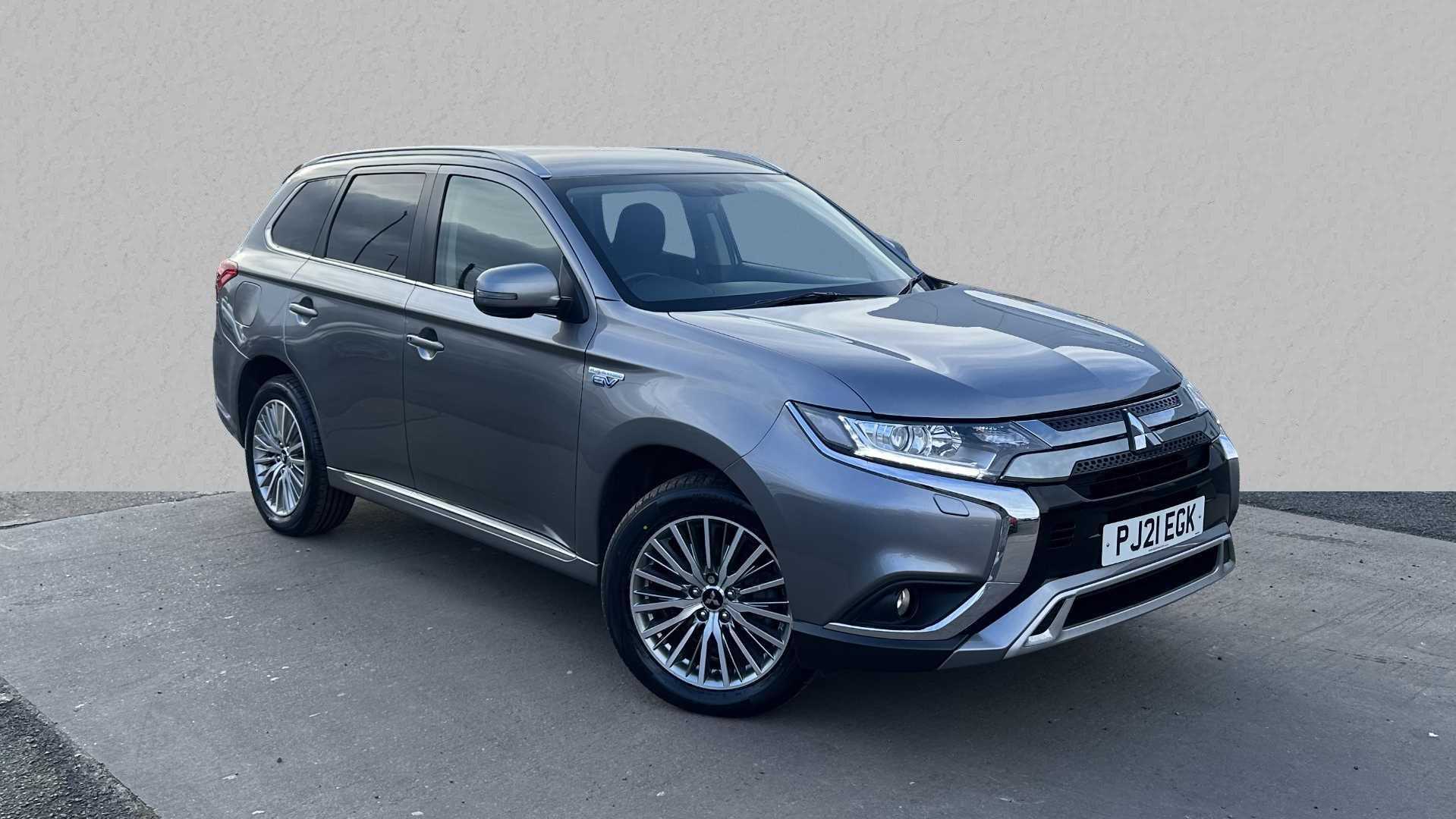 Main listing image - Mitsubishi Outlander