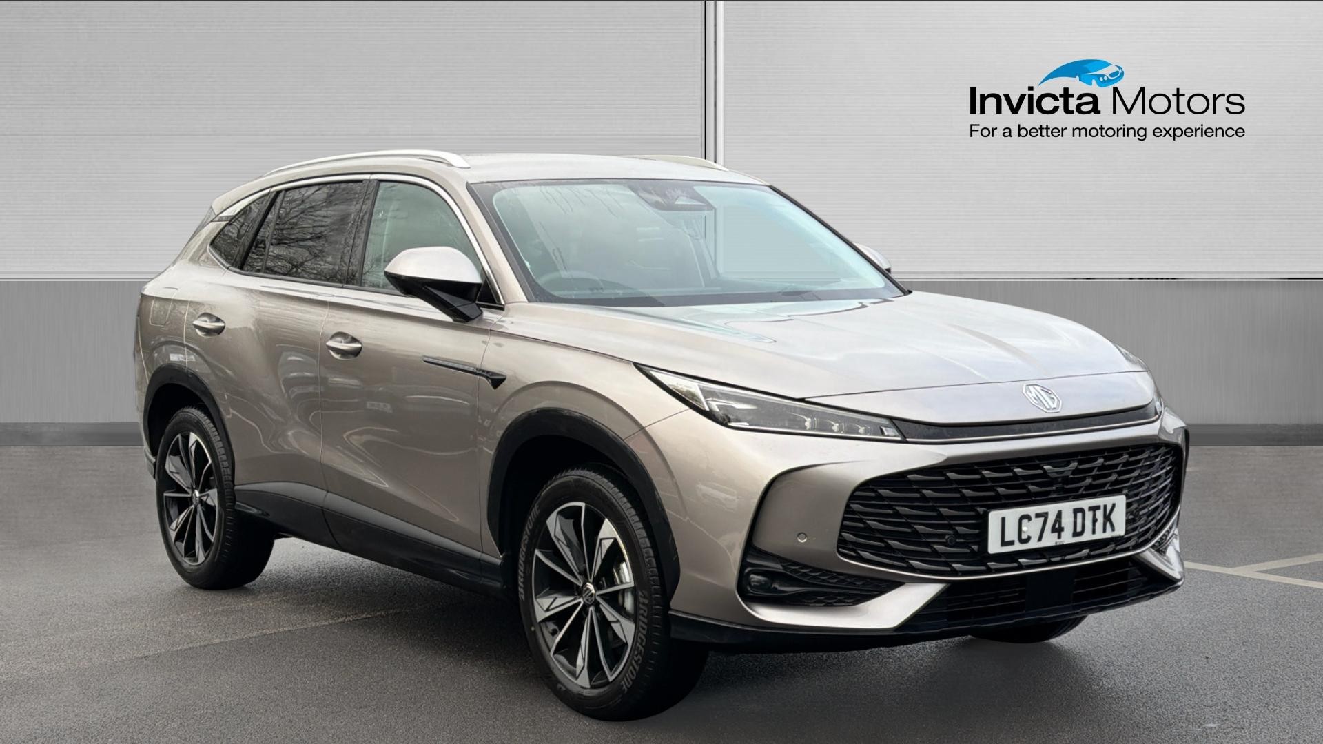 Main listing image - MG HS