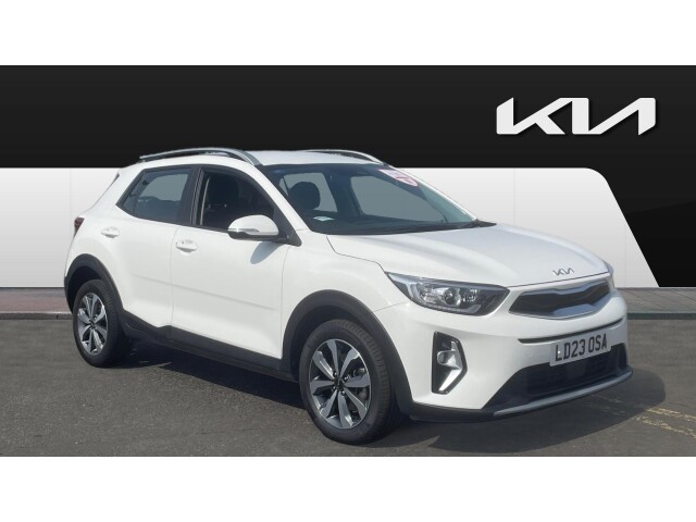 Main listing image - Kia Stonic