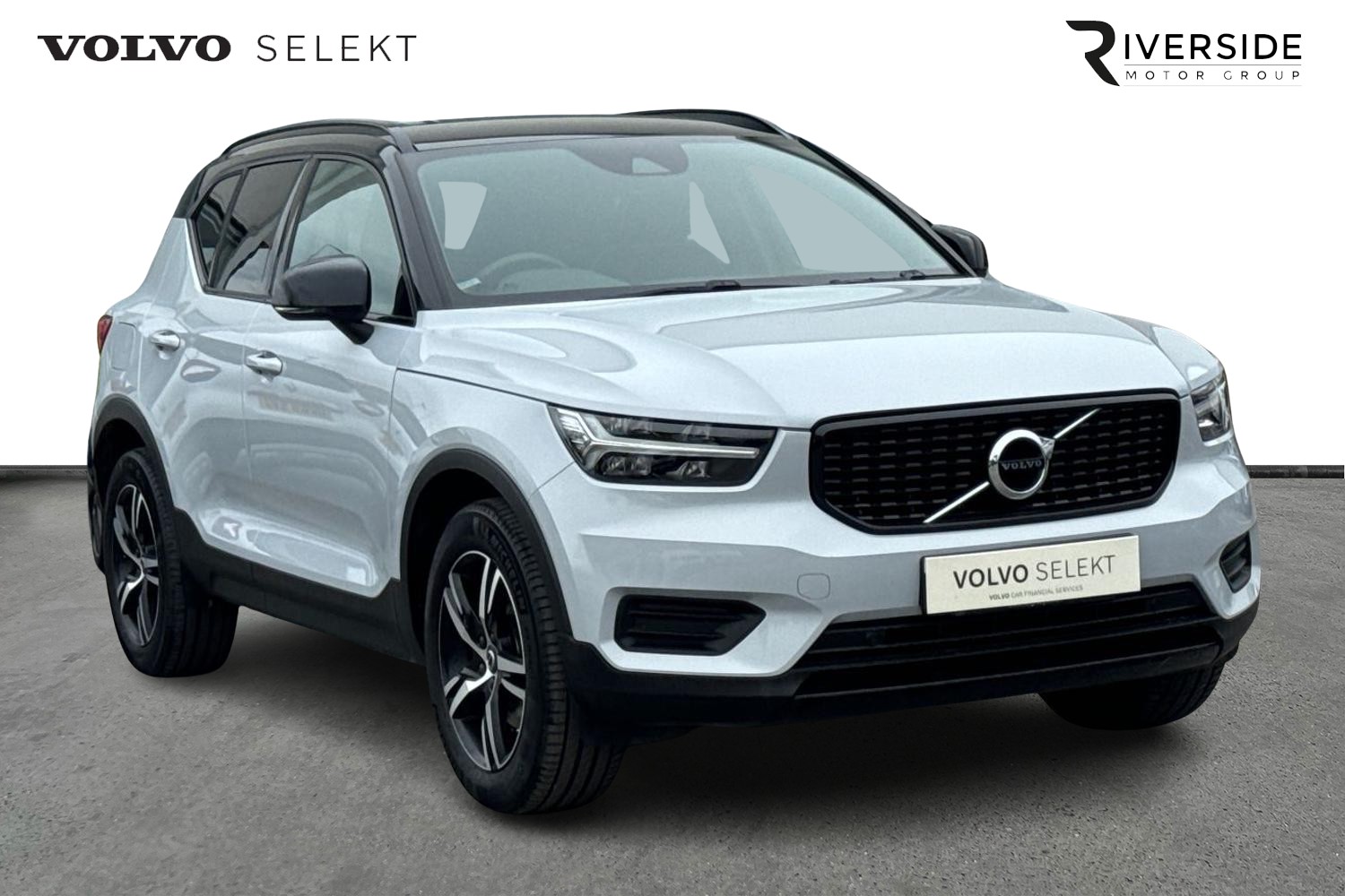 Main listing image - Volvo XC40