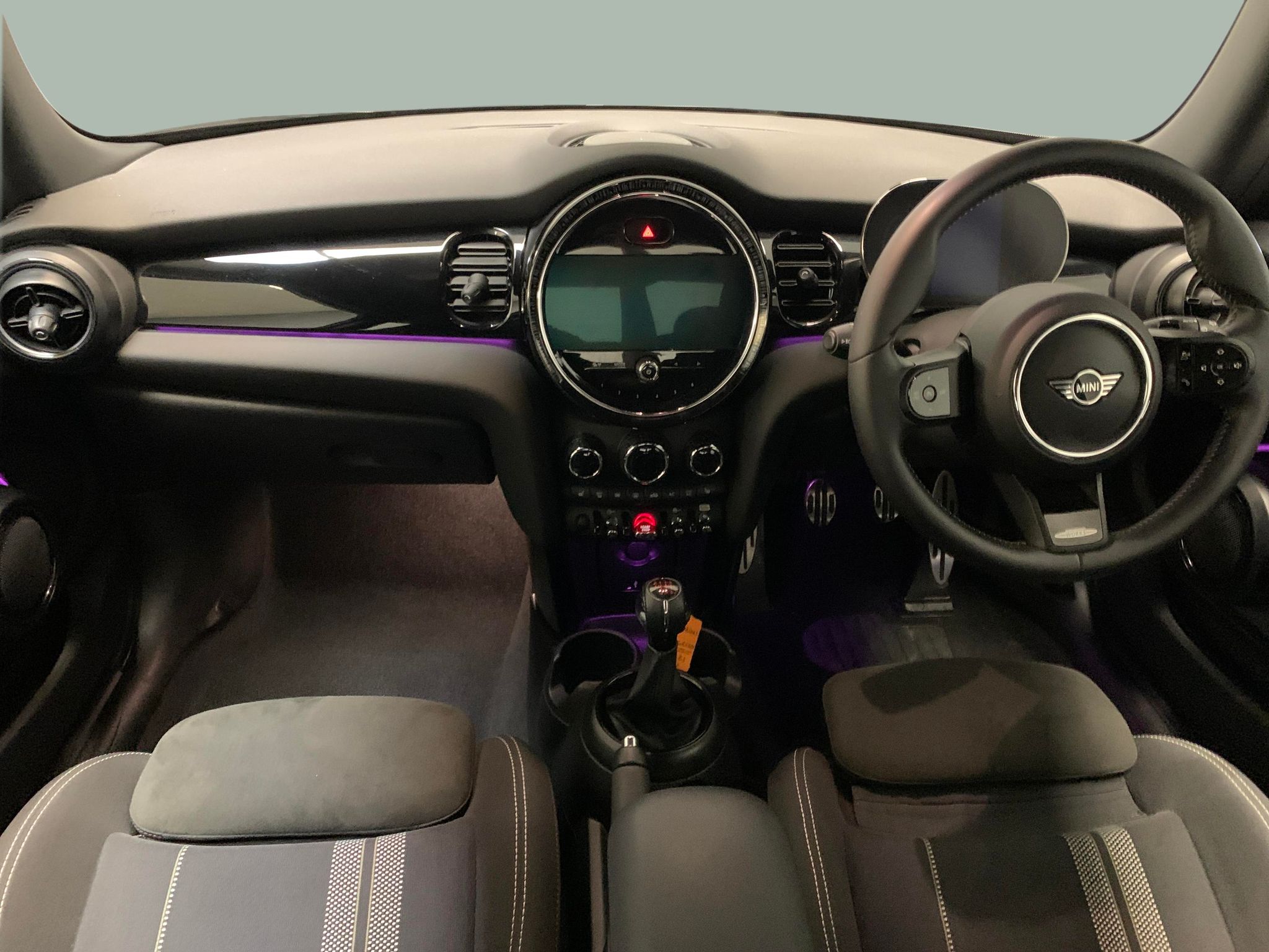 Main listing image - MINI Hatchback