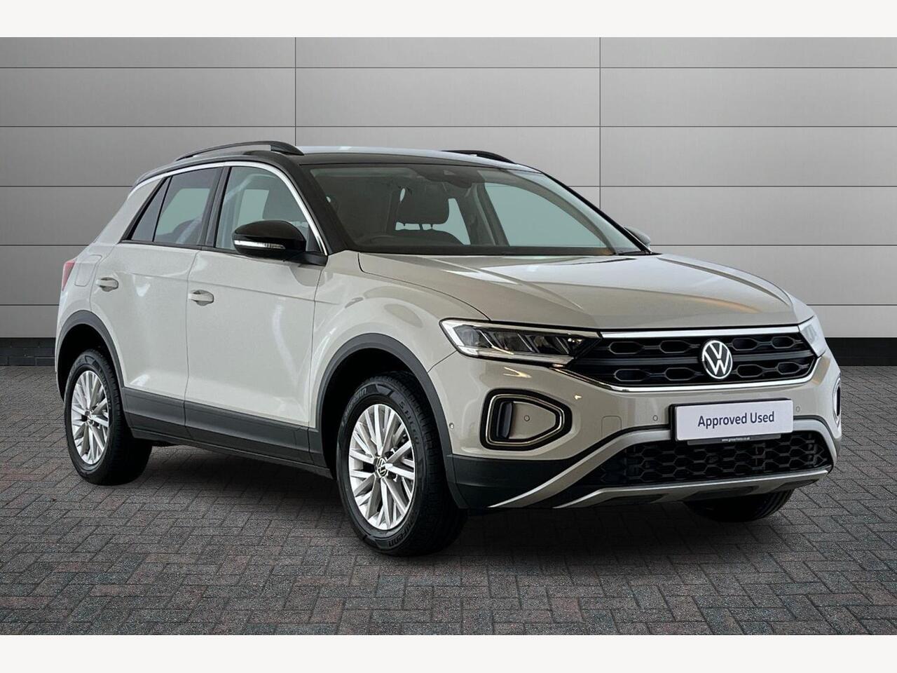 Main listing image - Volkswagen T-Roc
