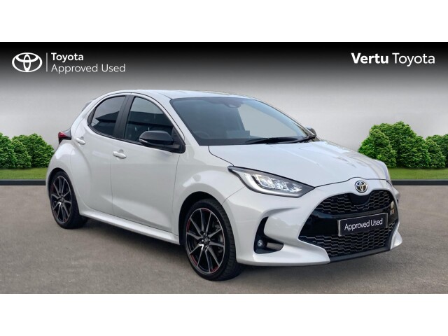 Main listing image - Toyota Yaris