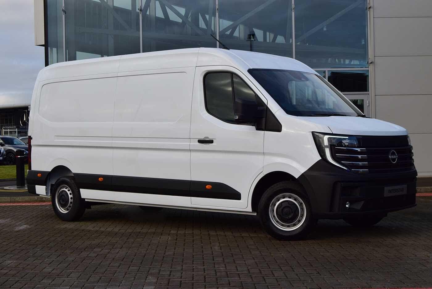 Main listing image - Nissan Interstar