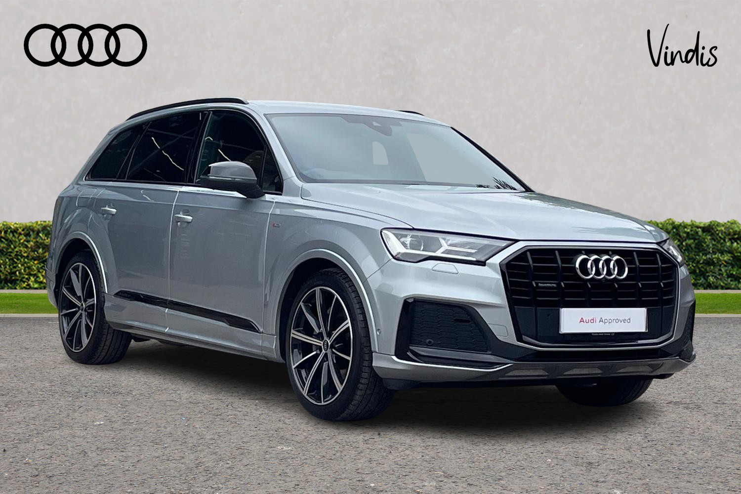 Main listing image - Audi Q7
