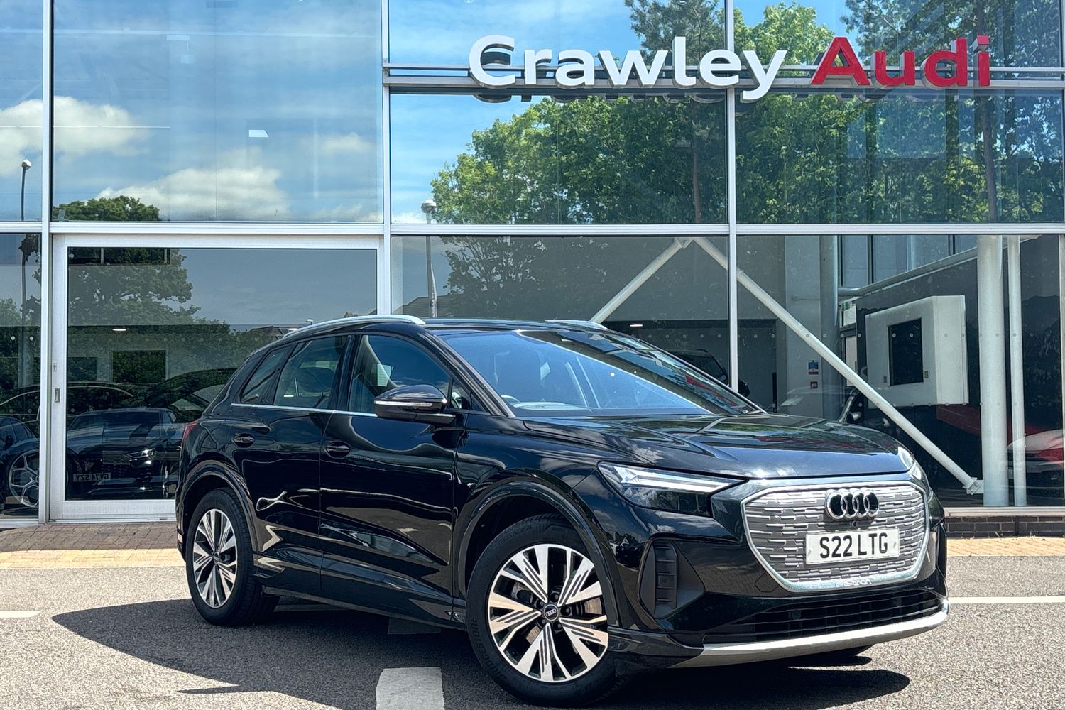 Main listing image - Audi Q4