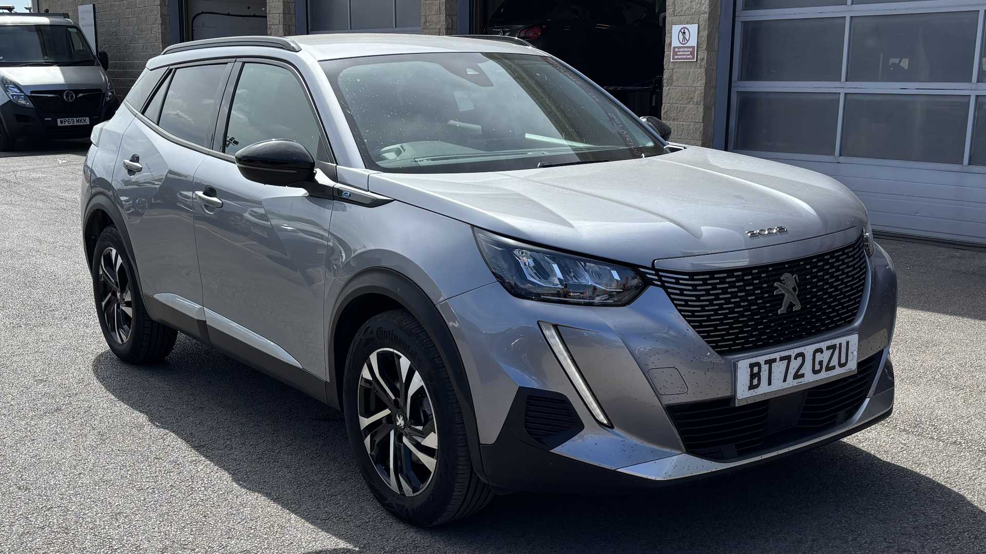 Main listing image - Peugeot e-2008