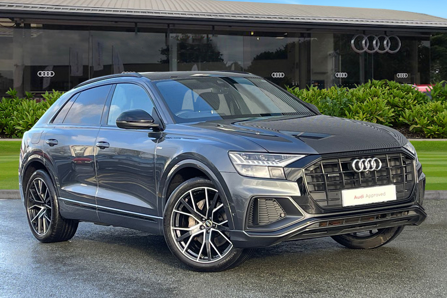 Main listing image - Audi Q8