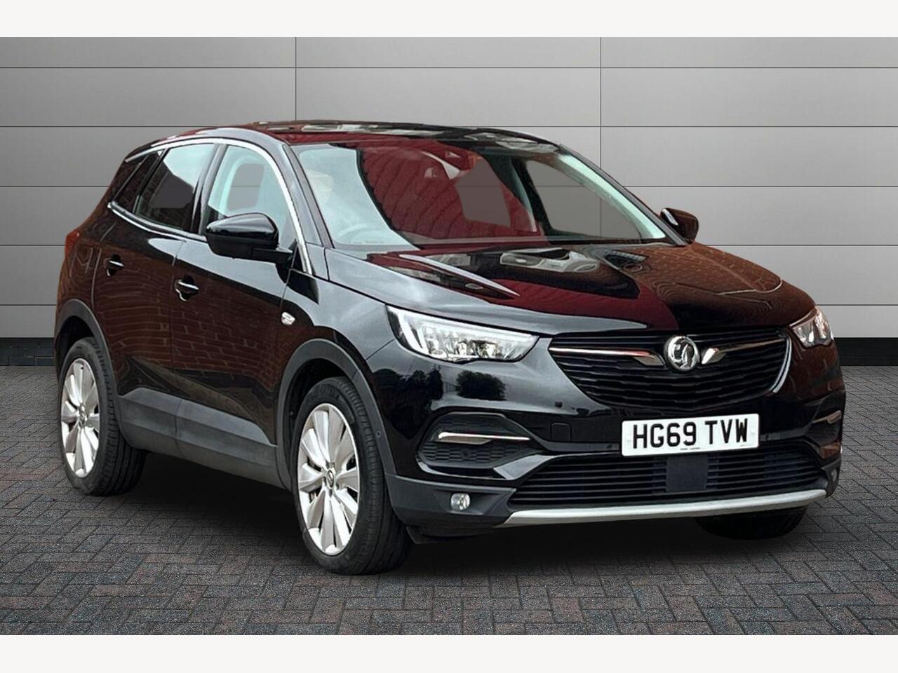 Main listing image - Vauxhall Grandland X