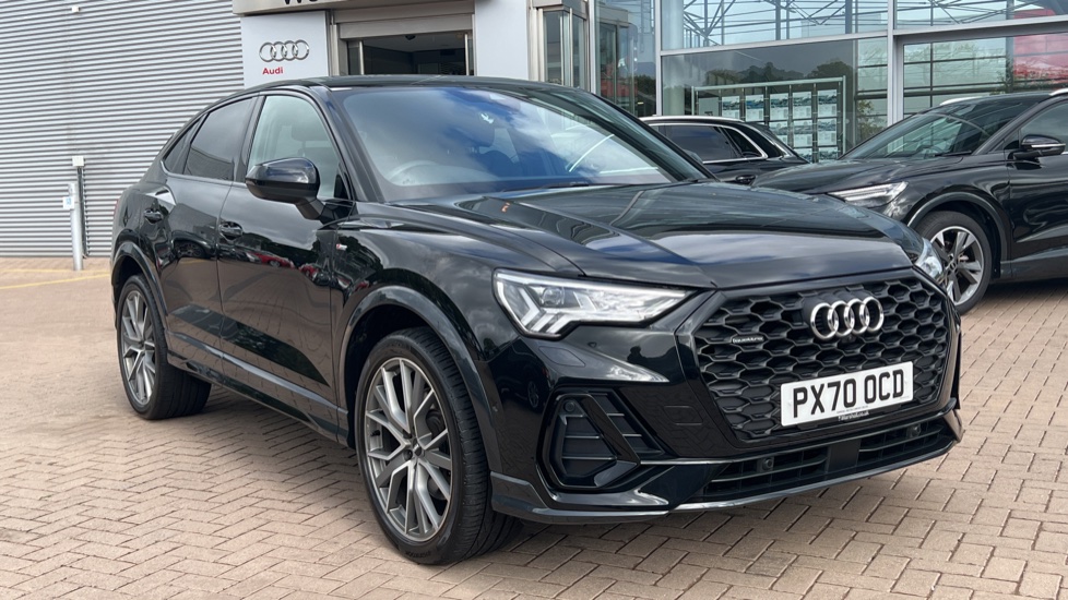 Main listing image - Audi Q3