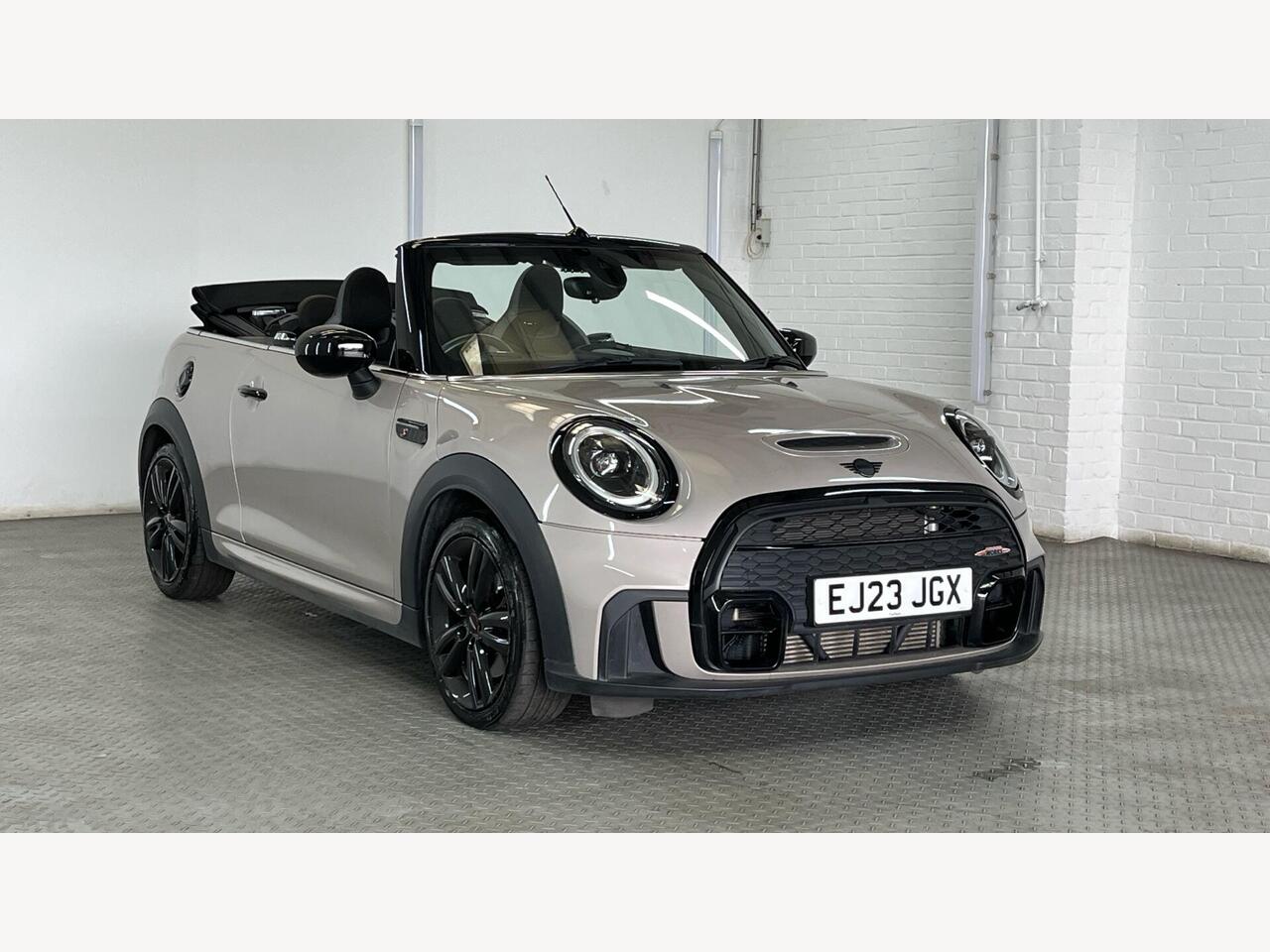 Main listing image - MINI Convertible