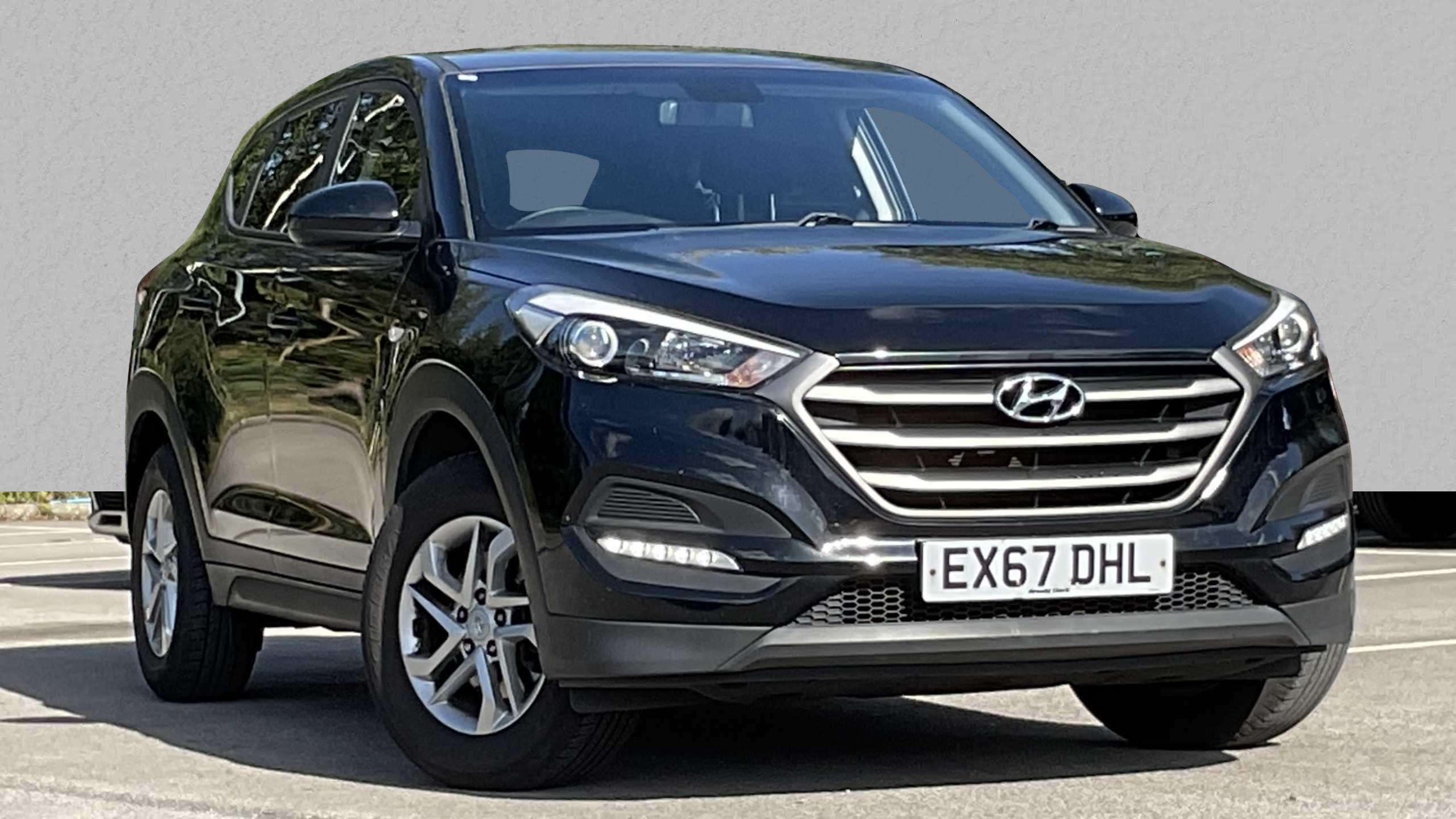 Main listing image - Hyundai Tucson
