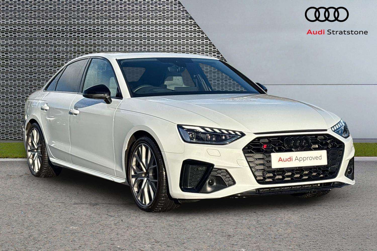 Main listing image - Audi S4