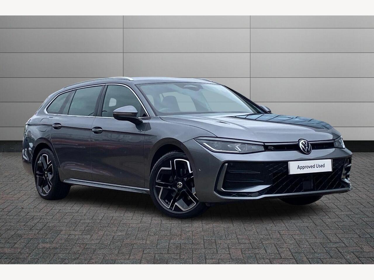 Main listing image - Volkswagen Passat Estate