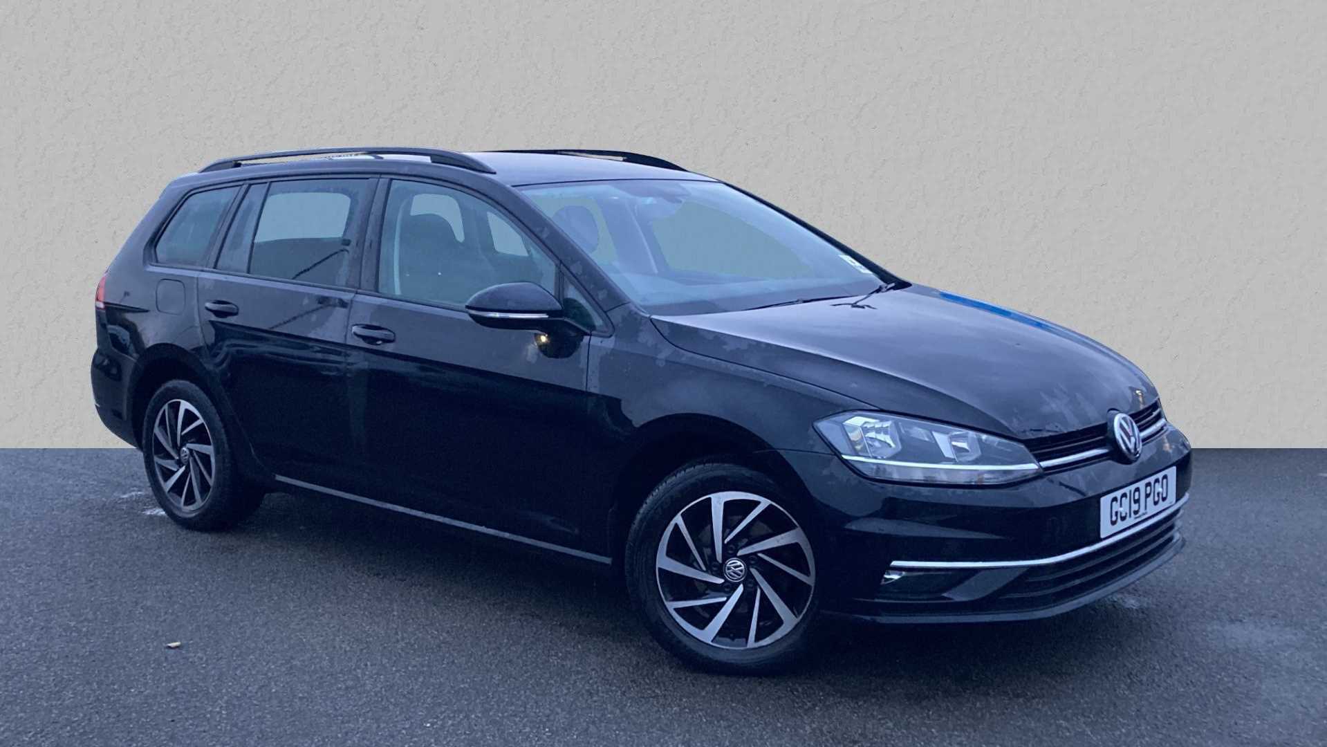 Main listing image - Volkswagen Golf Estate