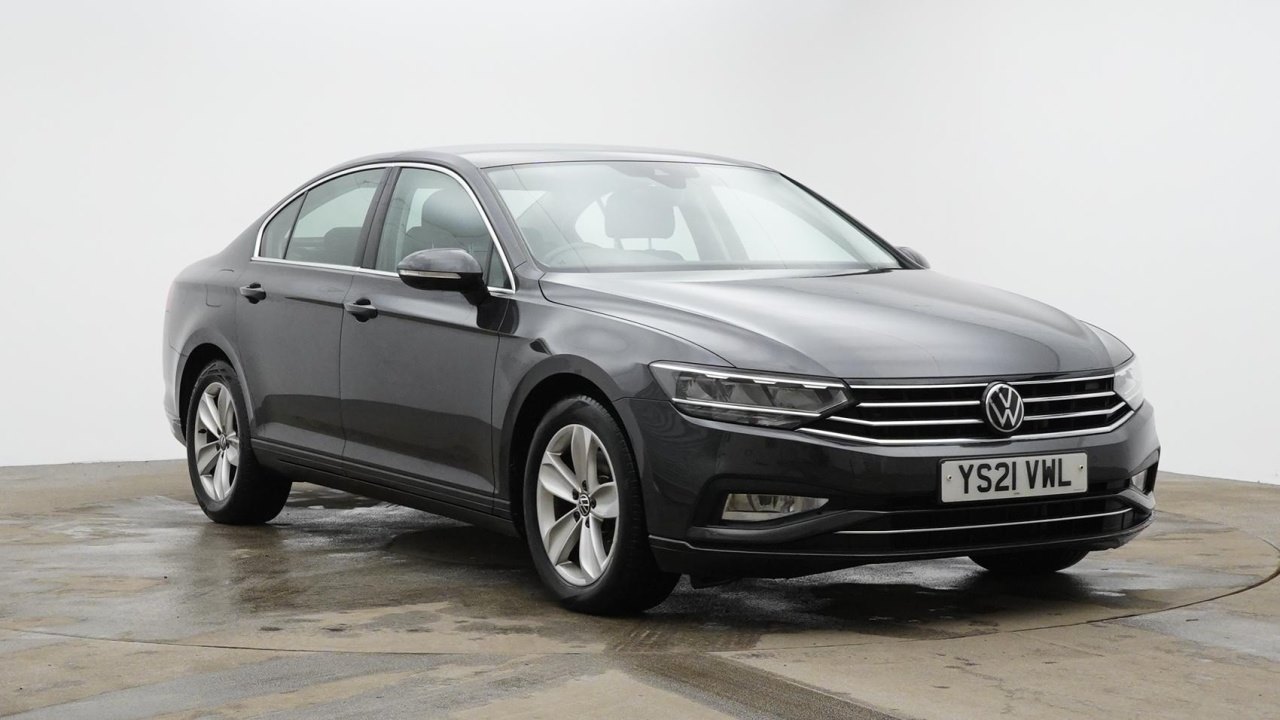 Main listing image - Volkswagen Passat