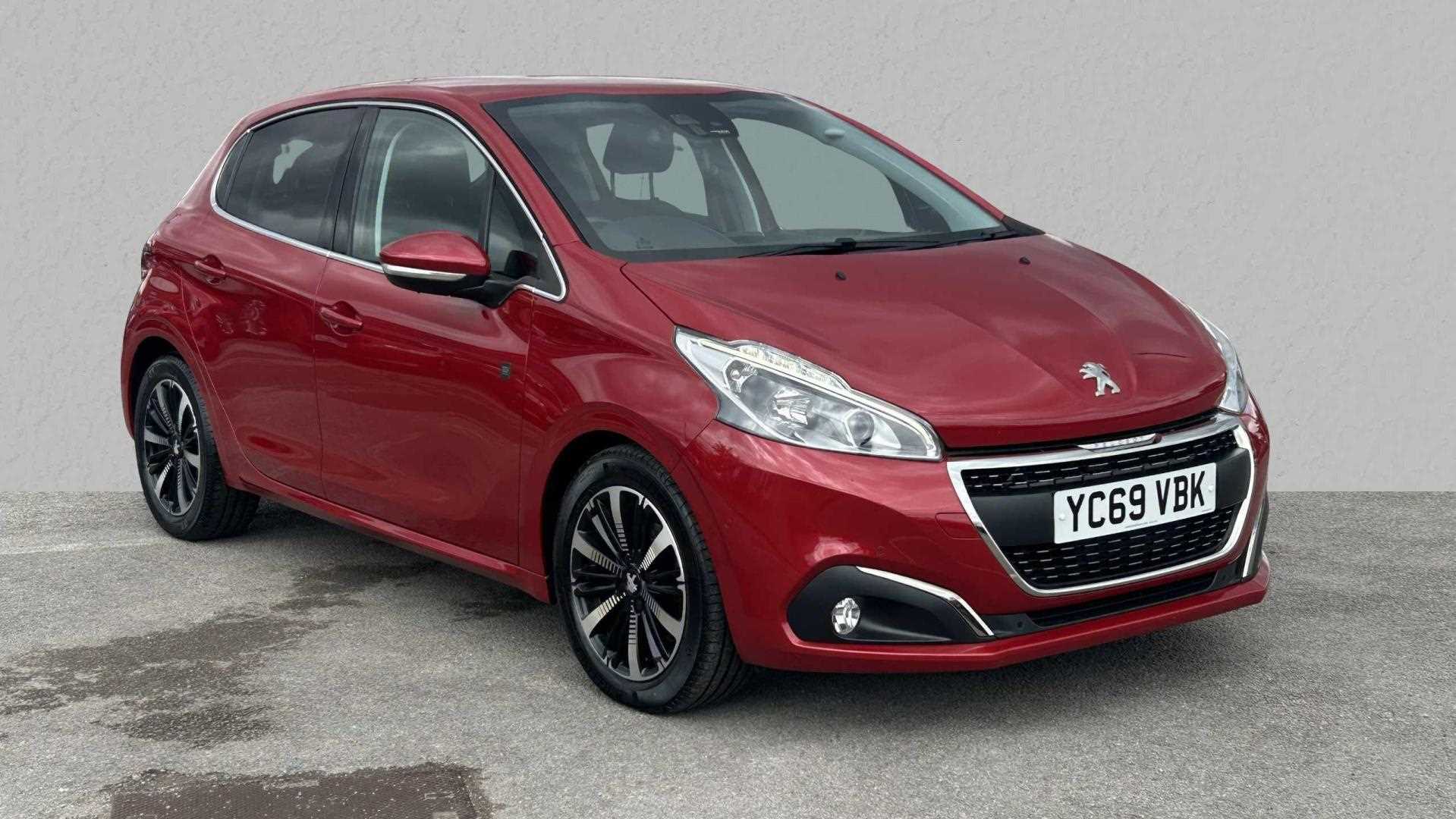 Main listing image - Peugeot 208