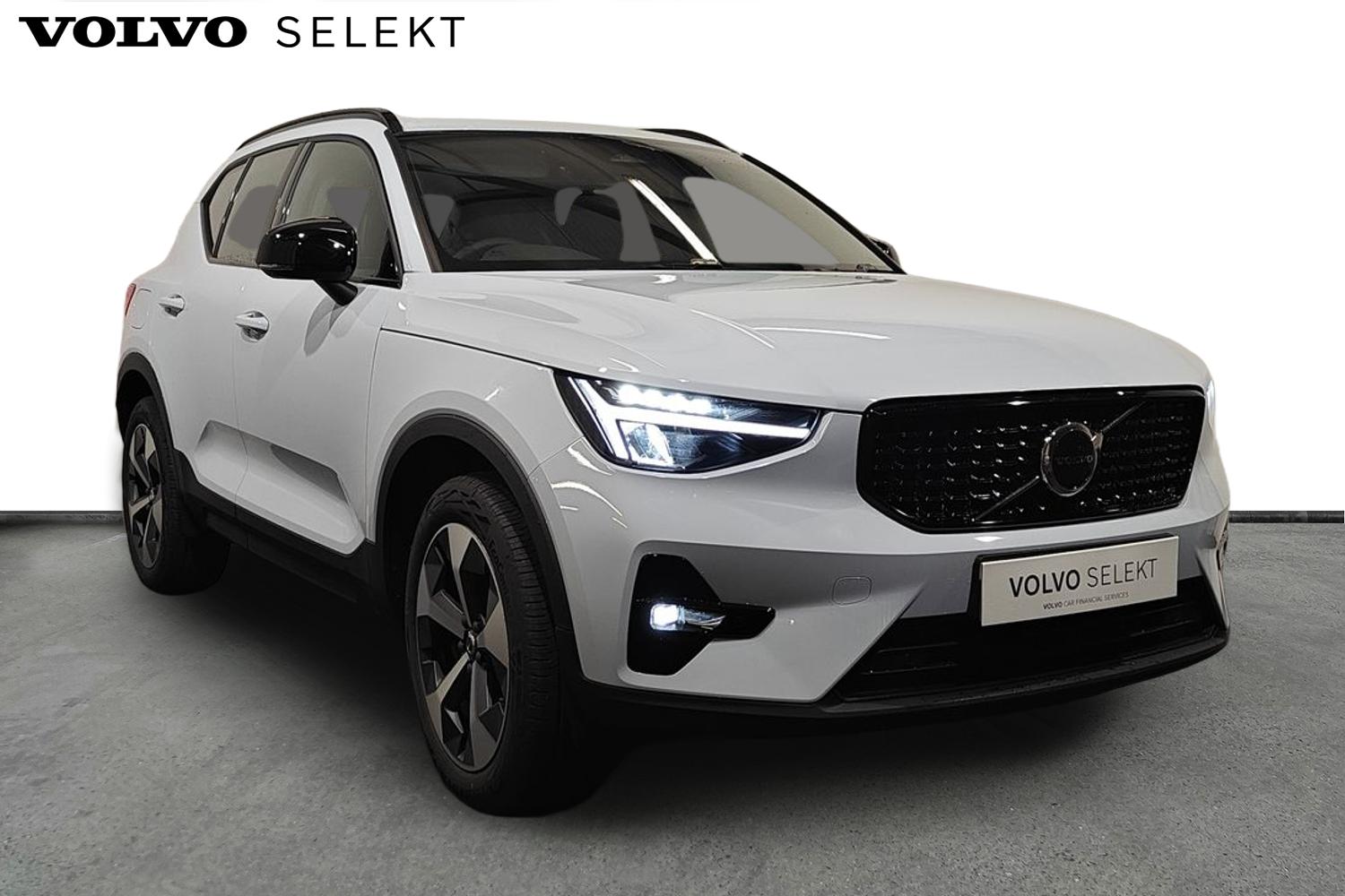Main listing image - Volvo XC40