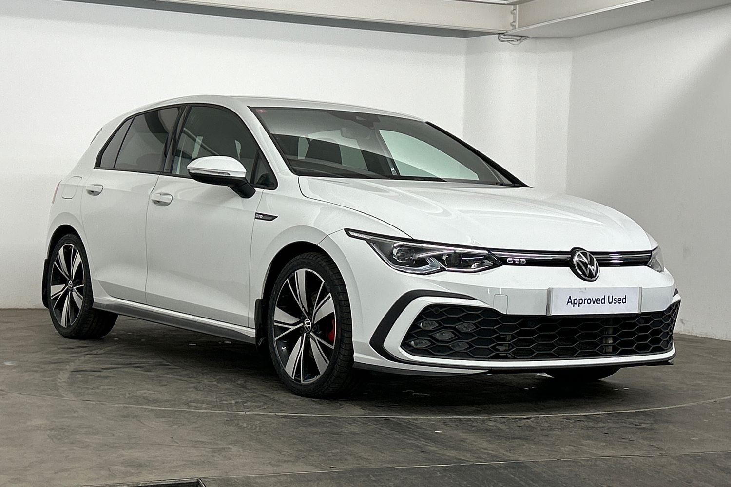 Main listing image - Volkswagen Golf