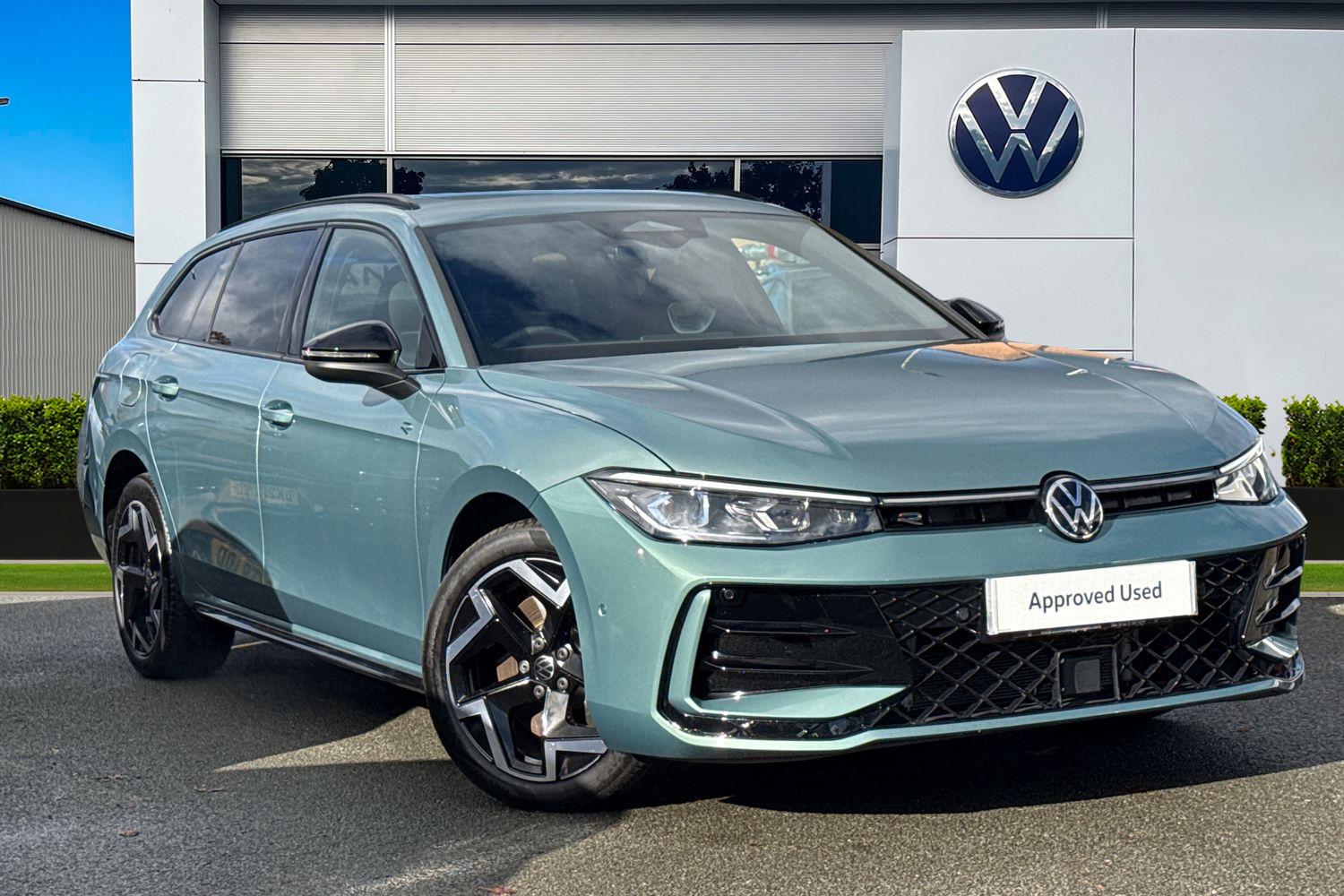 Main listing image - Volkswagen Passat