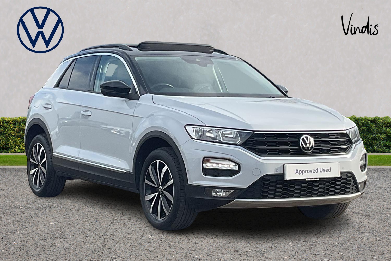 Main listing image - Volkswagen T-Roc