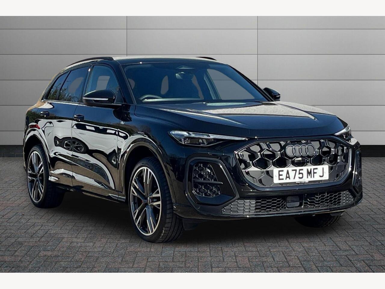 Main listing image - Audi Q5