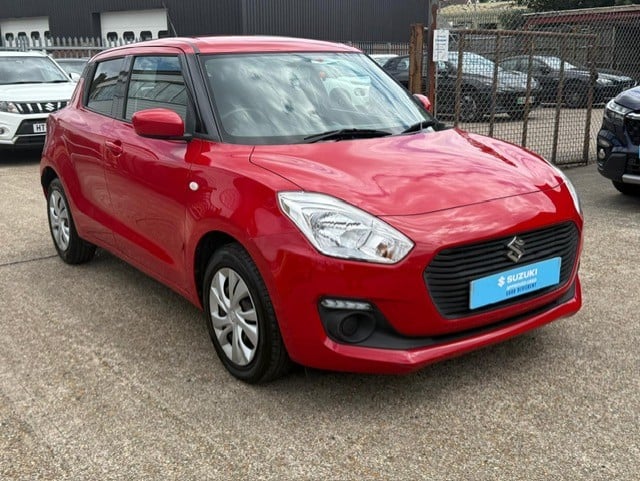 Main listing image - Suzuki Swift