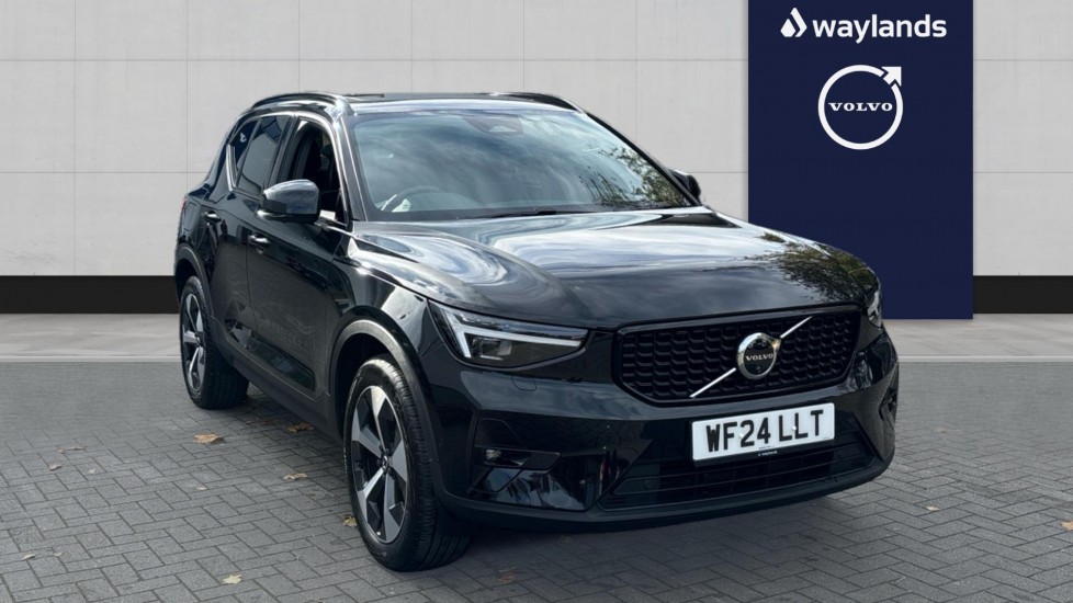 Main listing image - Volvo XC40