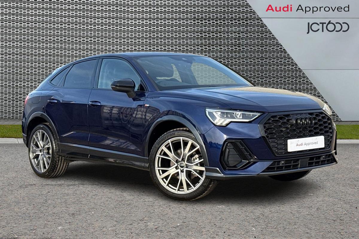 Main listing image - Audi Q3