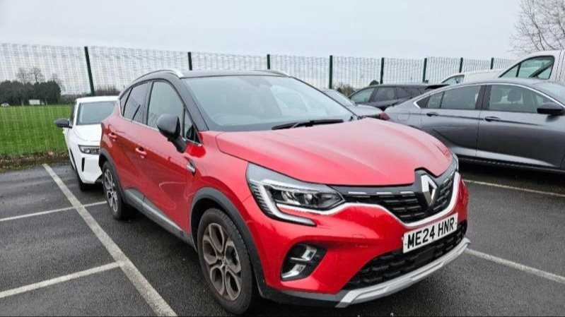 Main listing image - Renault Captur