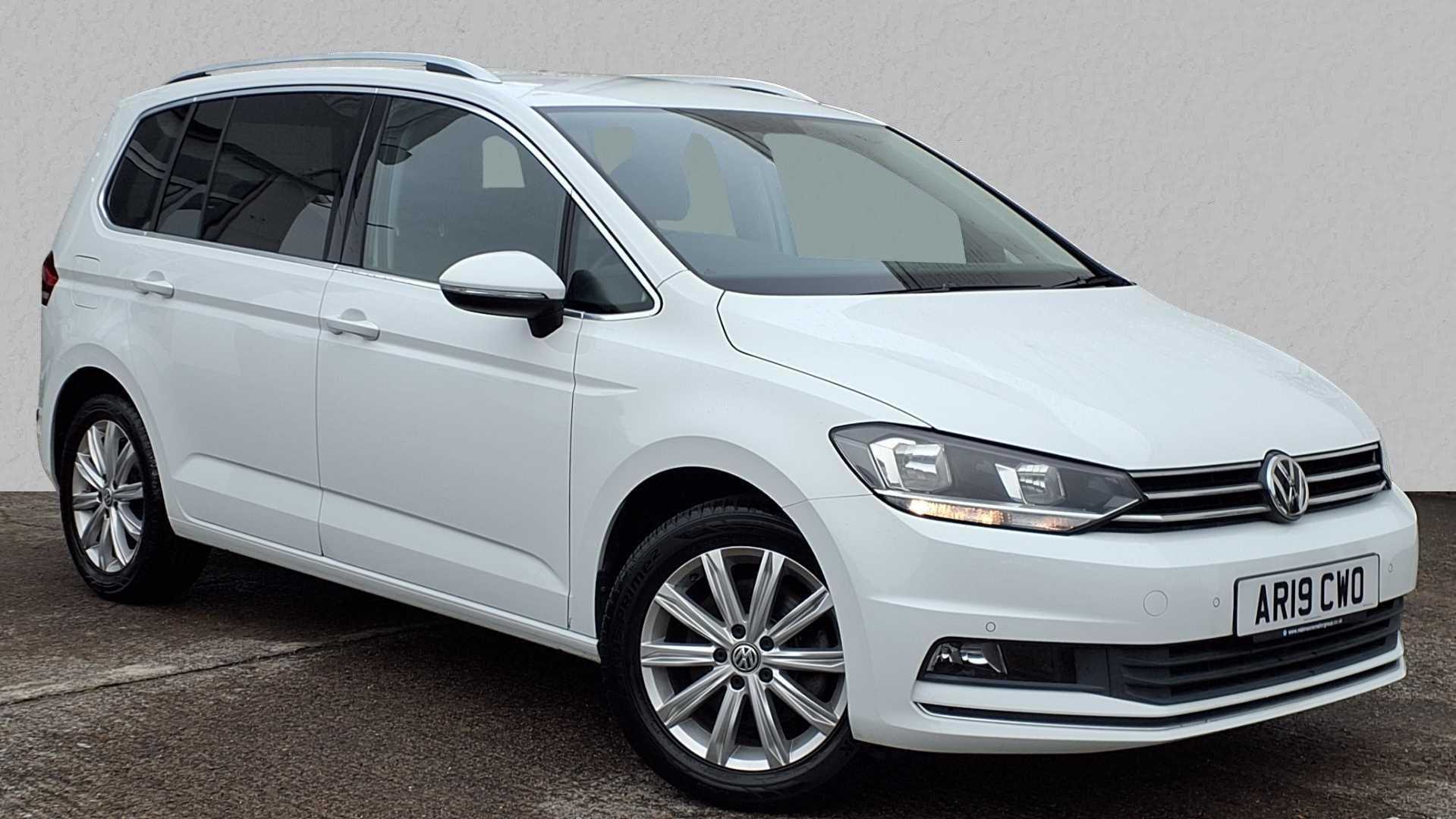 Main listing image - Volkswagen Touran