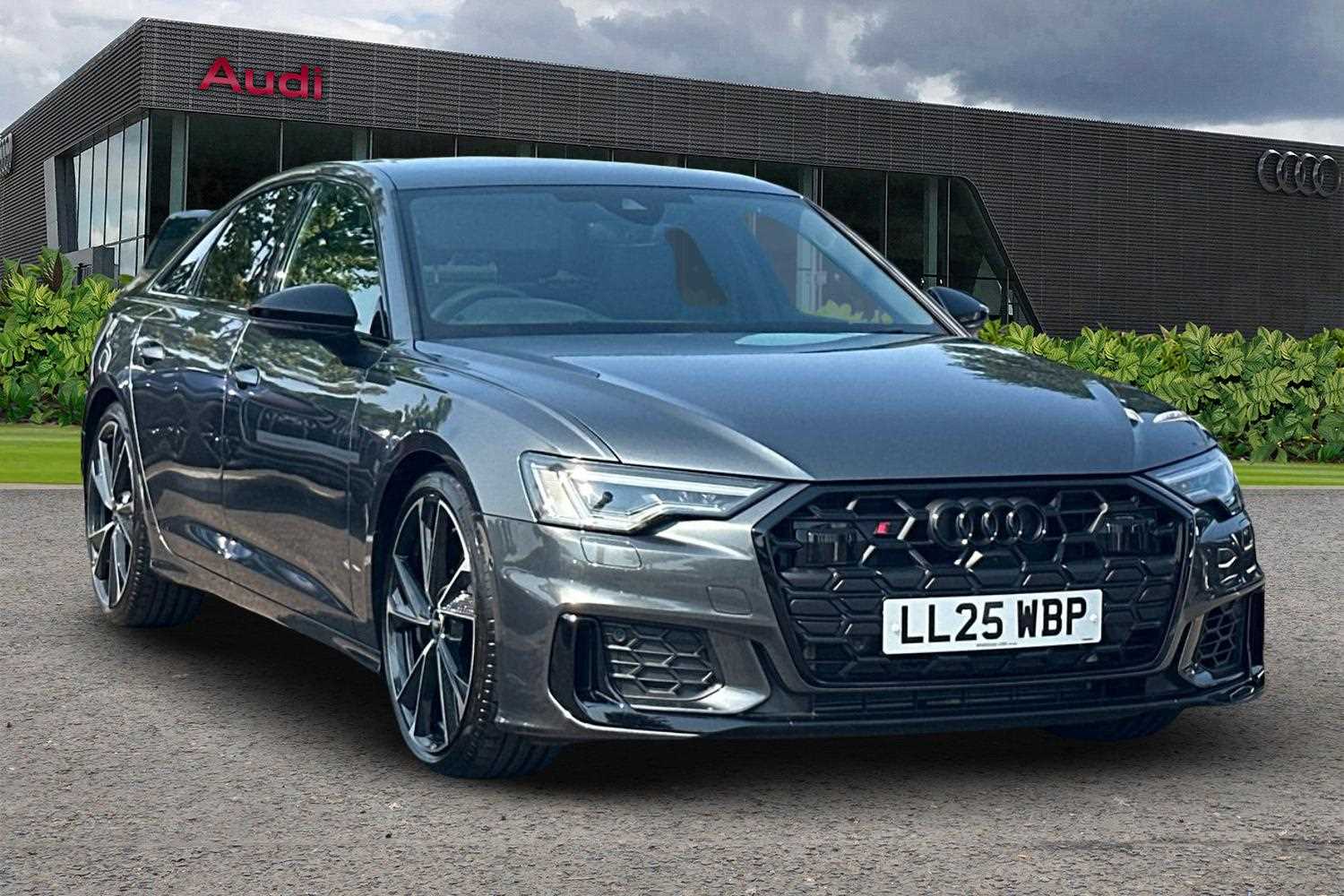 Main listing image - Audi S6