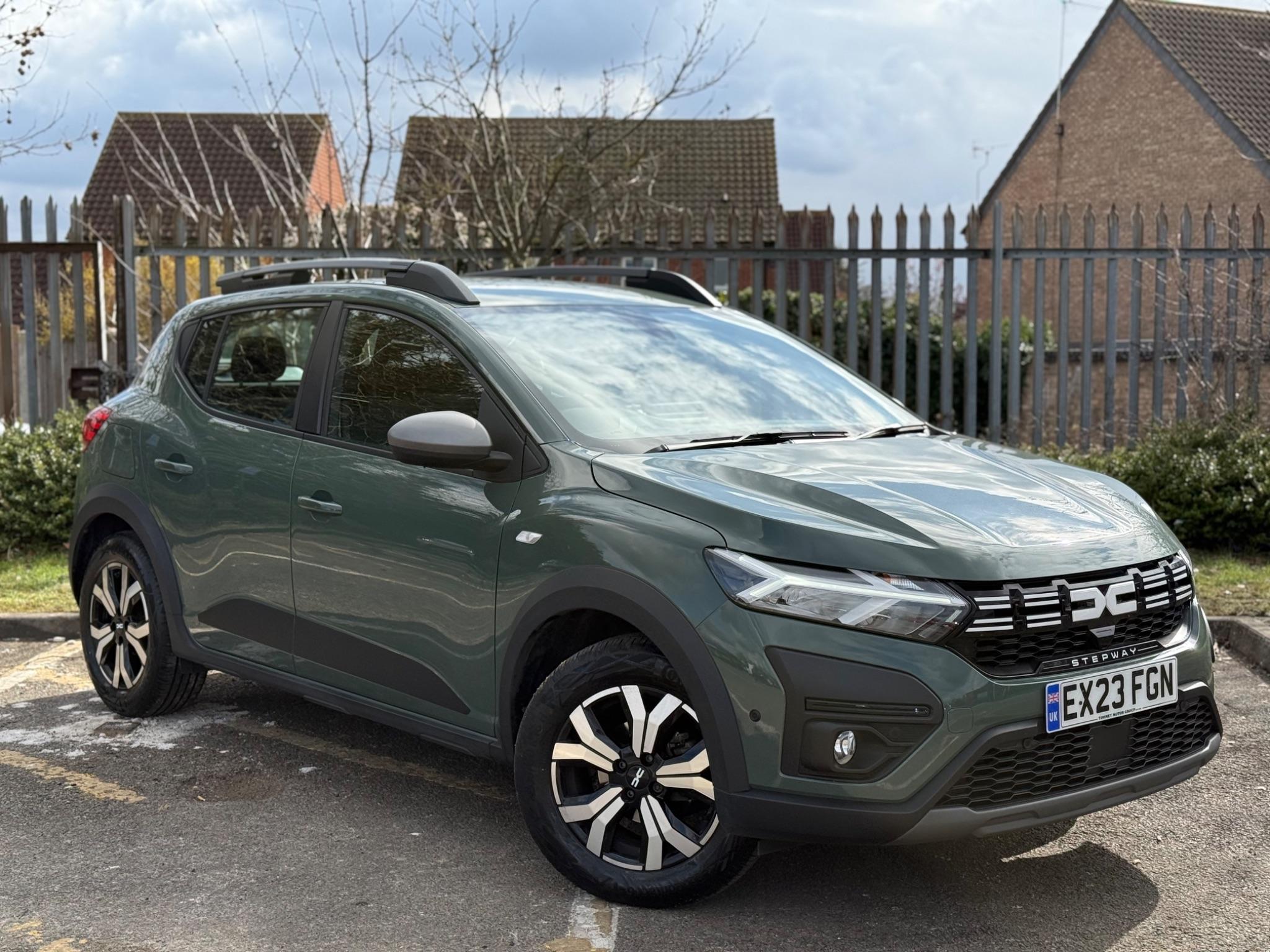 Main listing image - Dacia Sandero Stepway