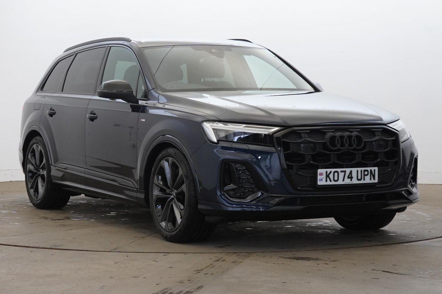 Main listing image - Audi Q7