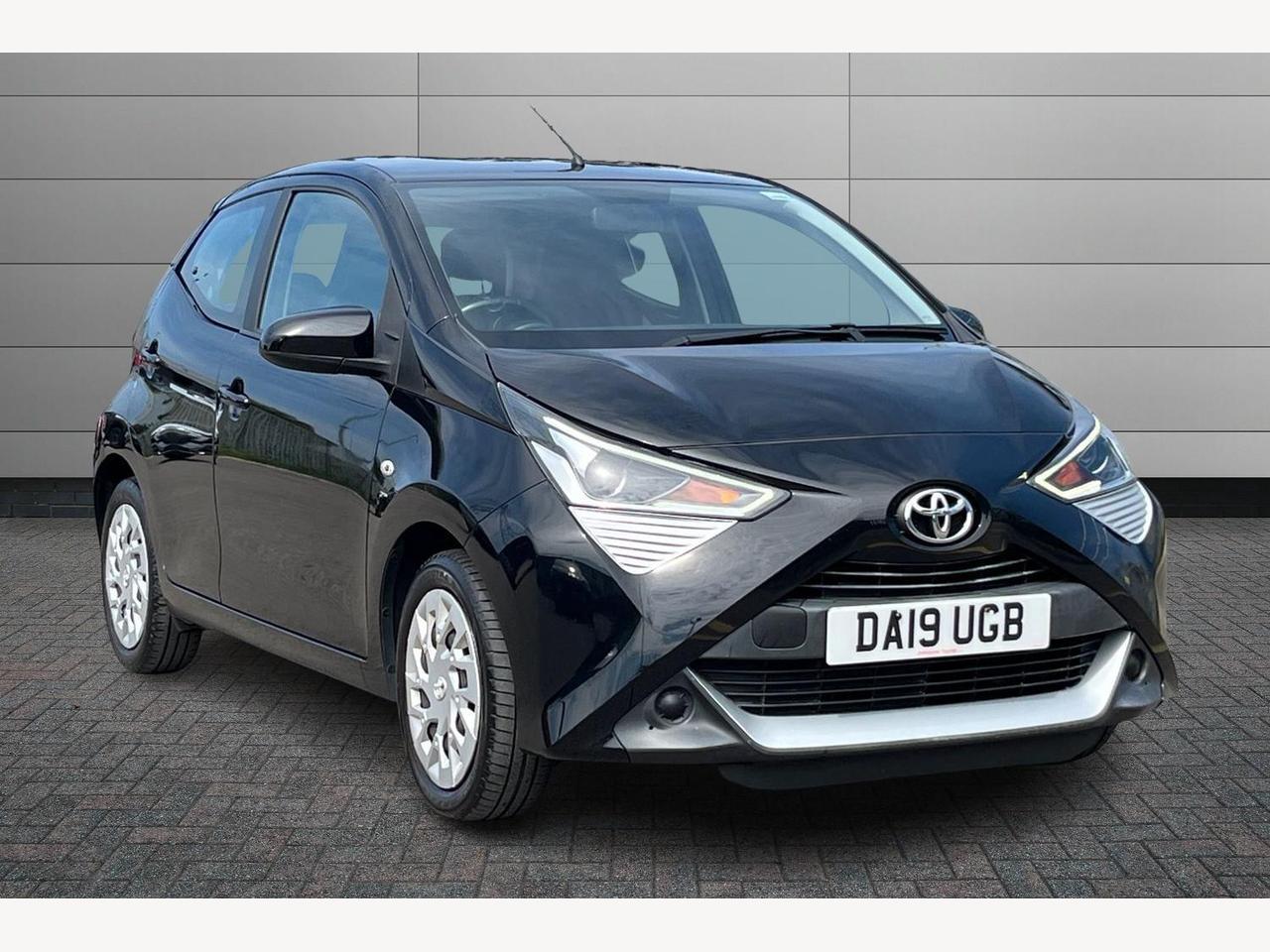 Main listing image - Toyota Aygo