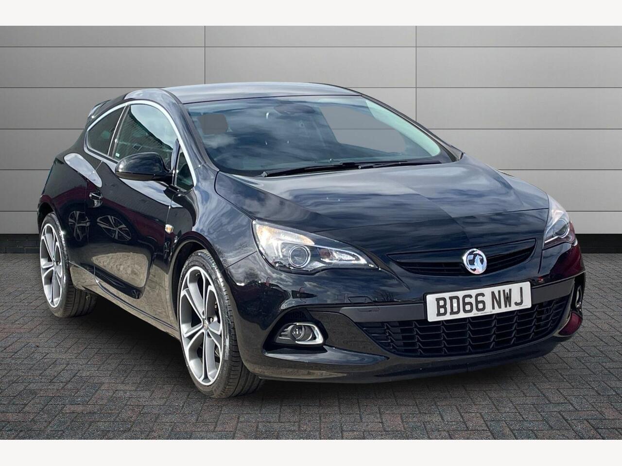 Main listing image - Vauxhall GTC