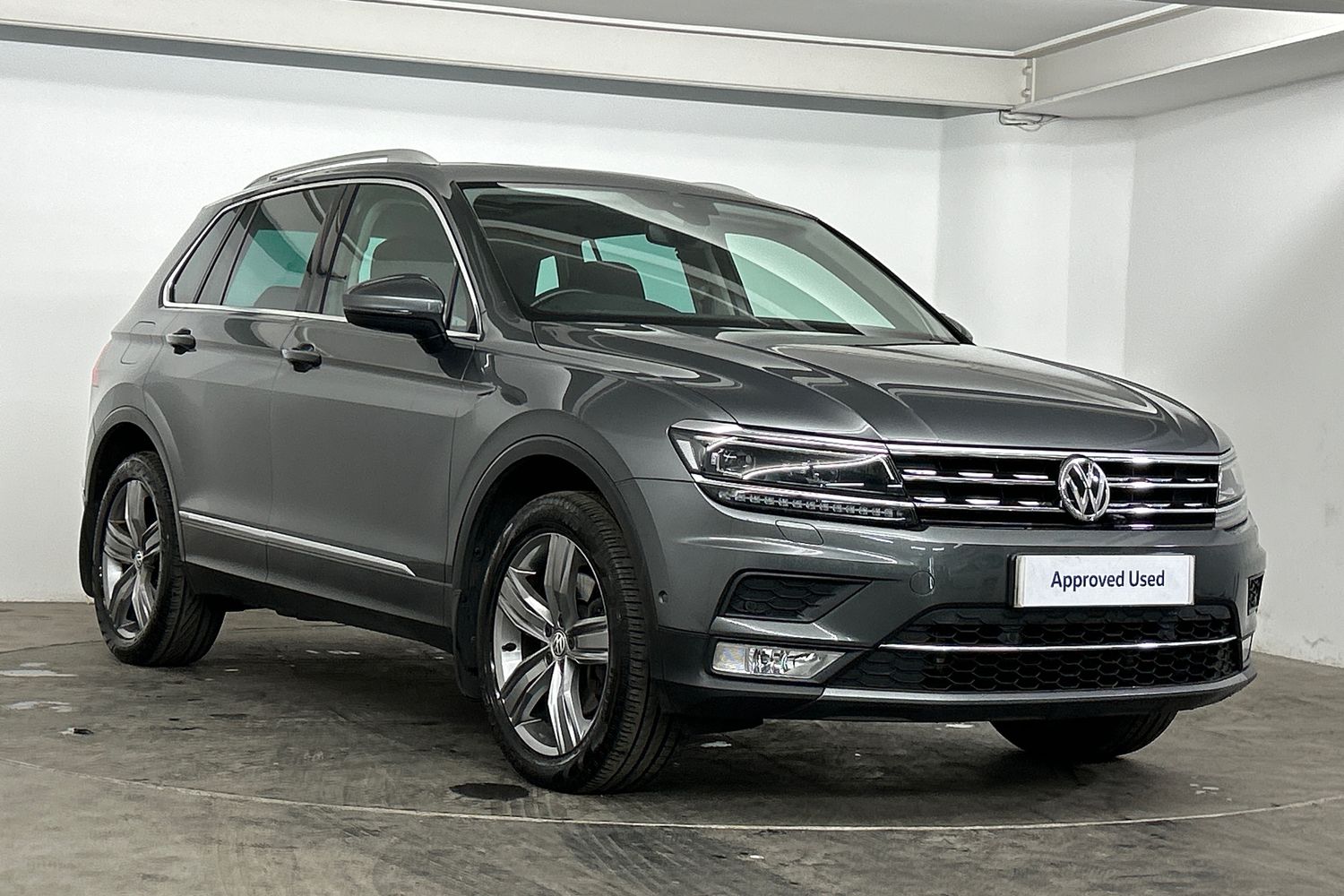 Main listing image - Volkswagen Tiguan