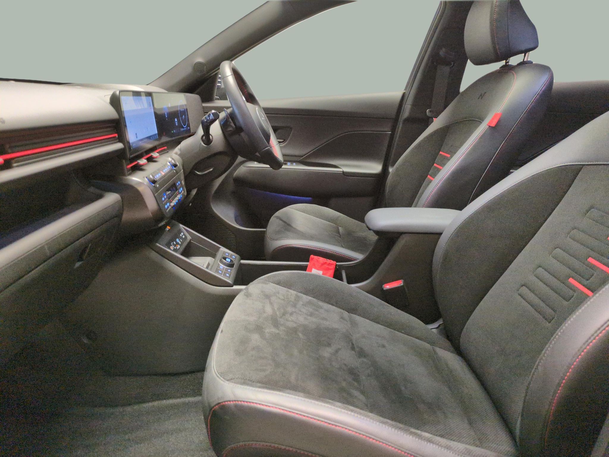Main listing image - Hyundai Kona Electric
