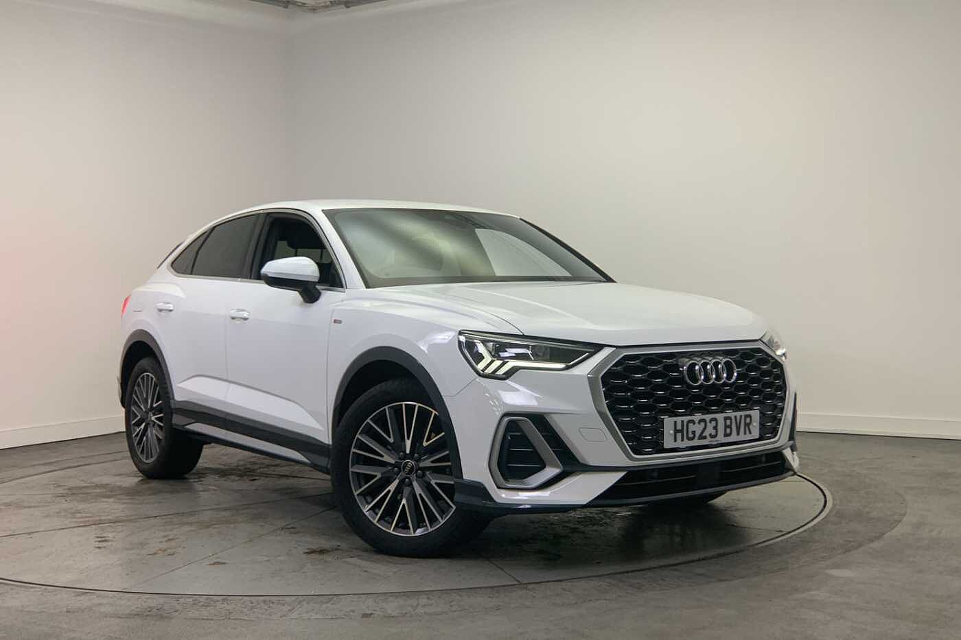 Main listing image - Audi Q3