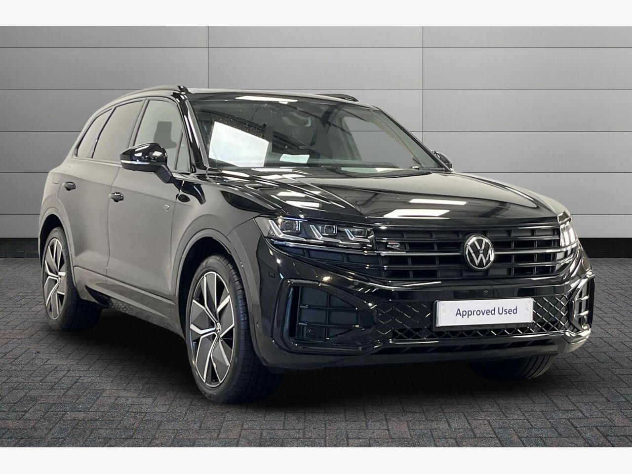 Main listing image - Volkswagen Touareg