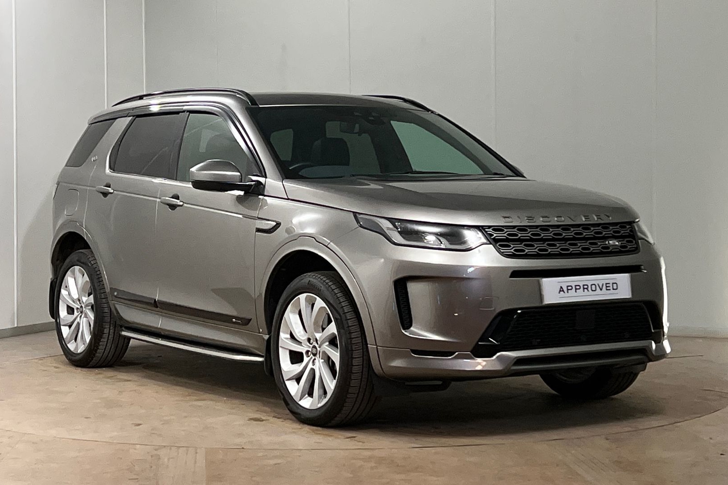 Main listing image - Land Rover Discovery Sport