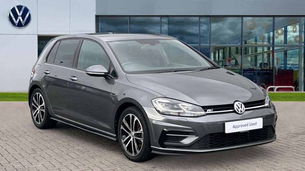 Main listing image - Volkswagen Golf