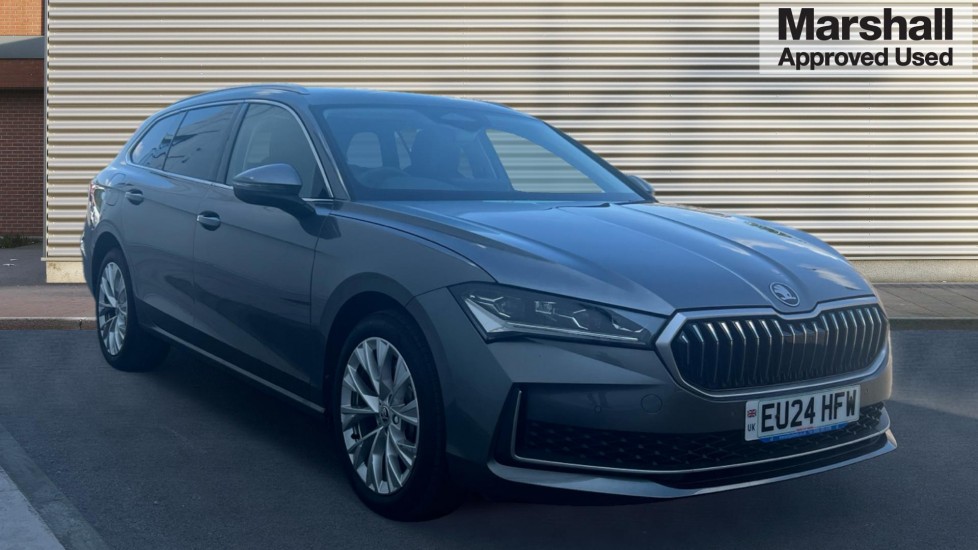 Main listing image - Skoda Superb Estate
